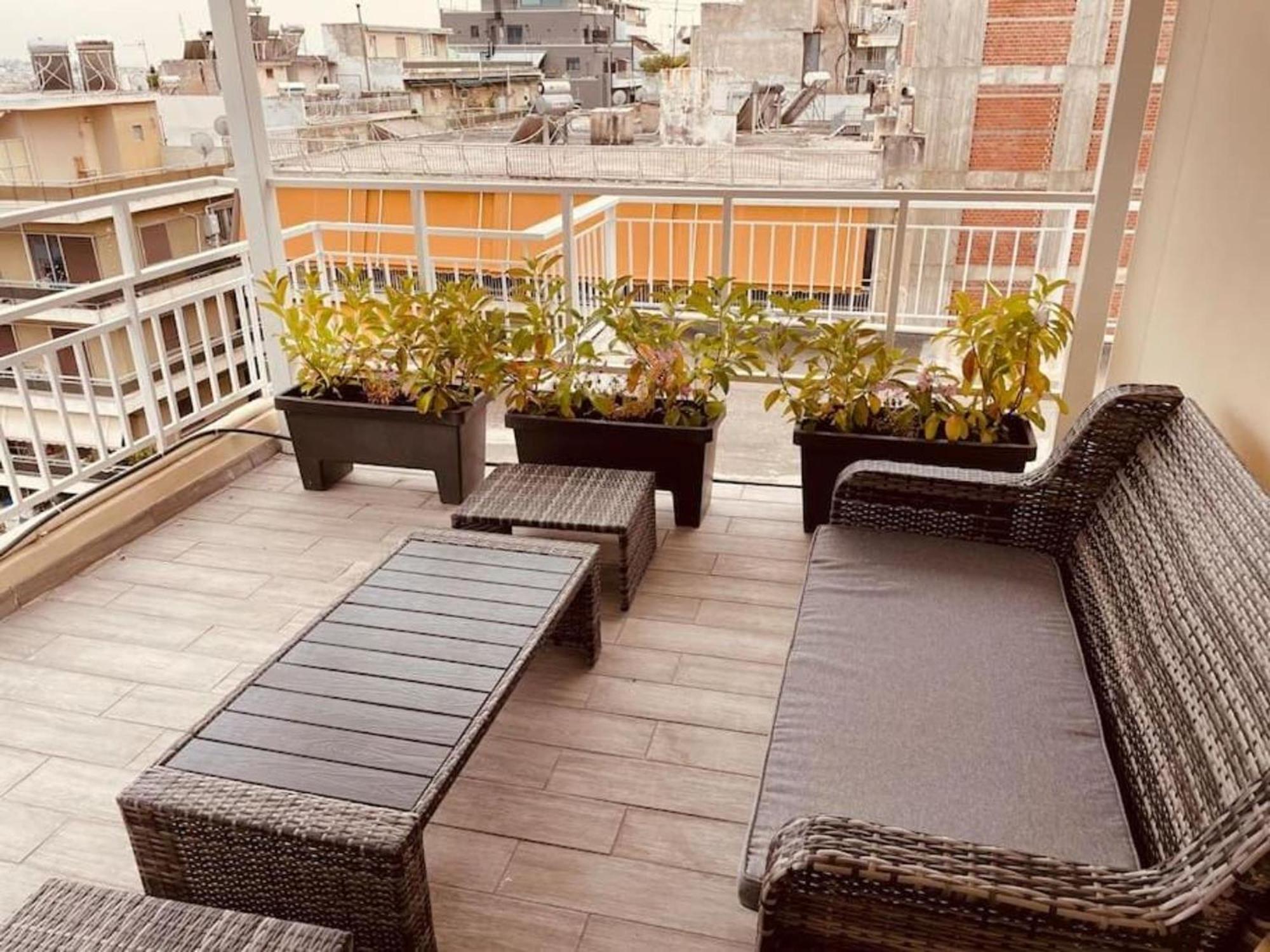 Tiny Rooftop Apartment Афины Экстерьер фото